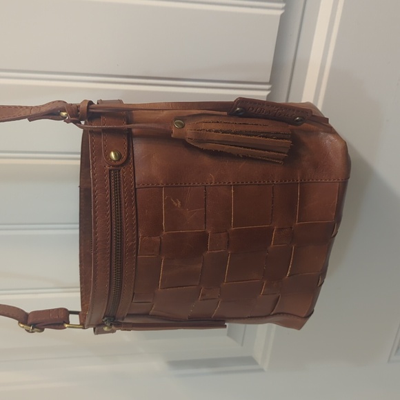 Diva True Crossbody Handbag - Picture 12 of 13